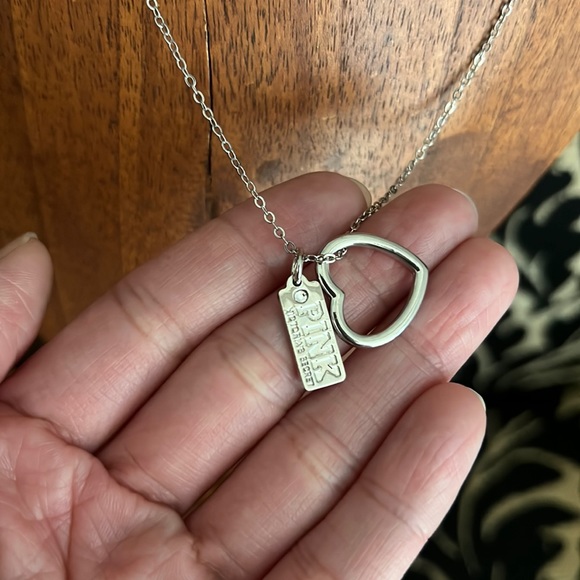 Vintage Victoria Secret’s Pink Necklace - Picture 1 of 2